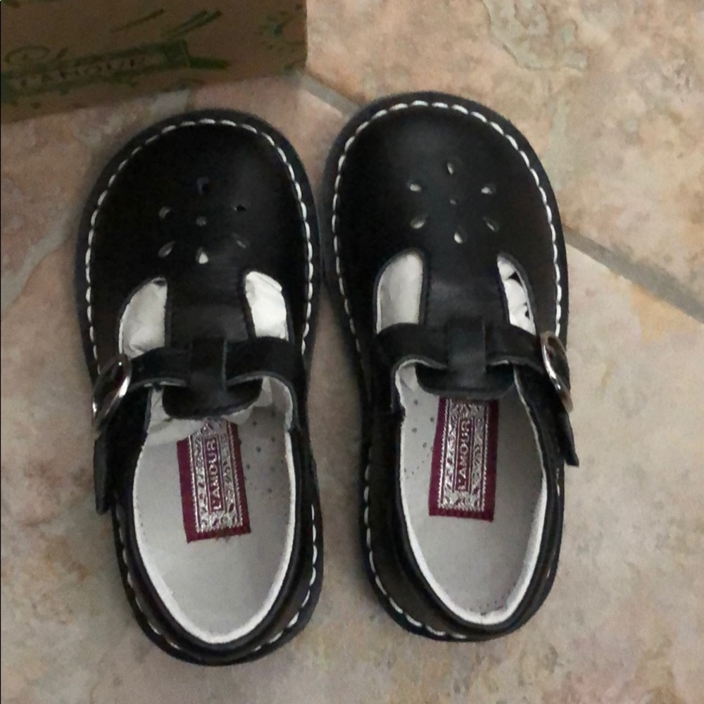 Black dress shoes